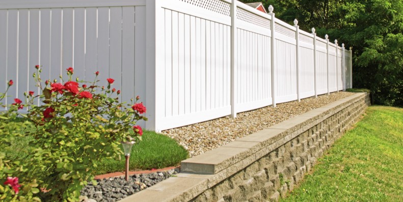 vinyl fence