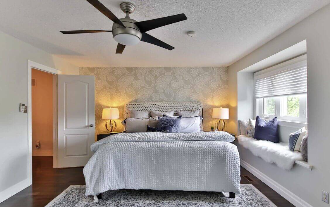 Correct ceiling fan direction in the summer or winter ...