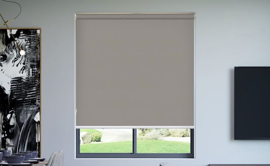 Blockout roller blinds